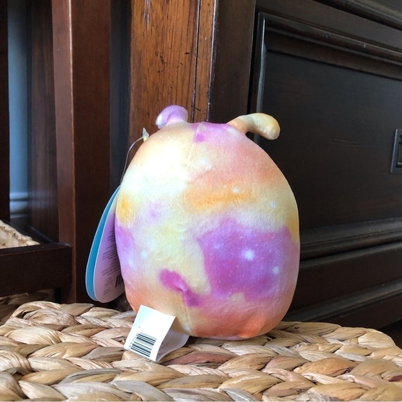 Squishmallows Helmut the tie dyed Alien in 5” - Picture 3 of 7